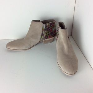 Sam Edelman Putnam Bootie Side Zip Tapestry  11